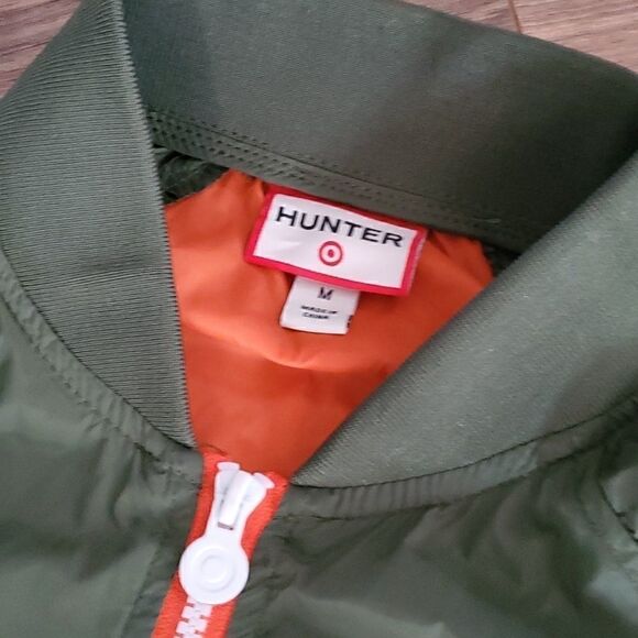 Hunter for Target | Cropped Windbreaker - Picture 4 of 6